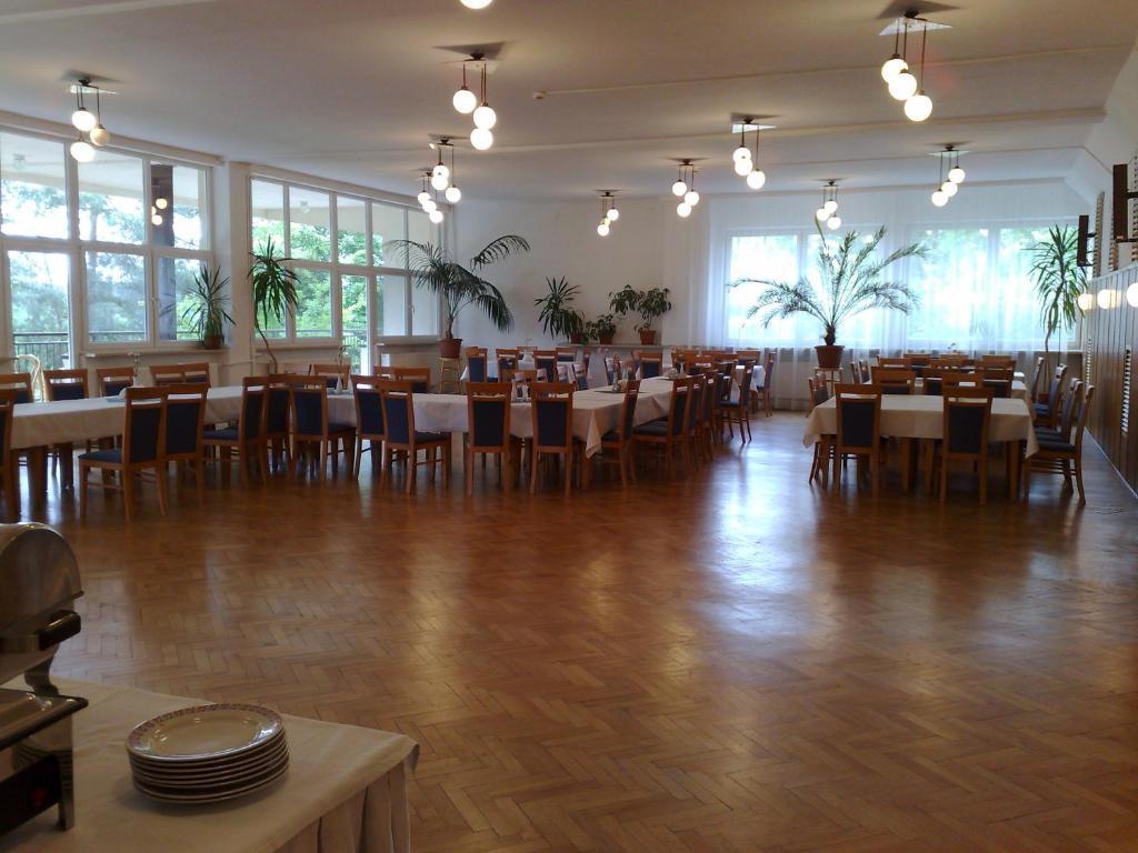 Irss Osrodek Szkoleniowy Bialobrzegi (Legionowo) Exterior photo